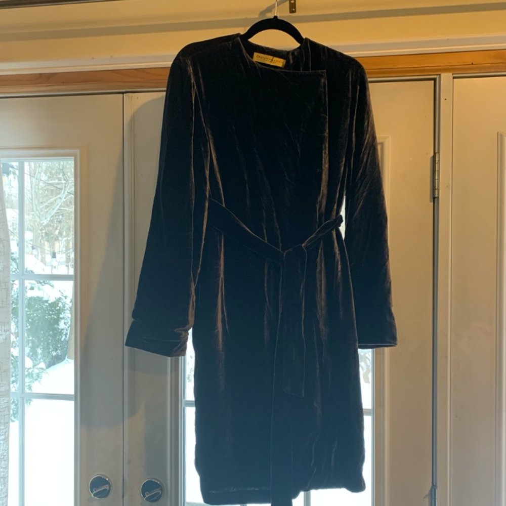 Donna Karan Signature silk velvet jacket w/belt